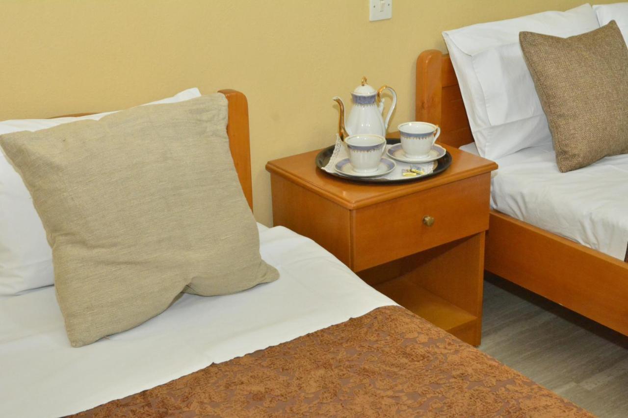 Hotel Filoxenia 尼欧波洛伊 外观 照片