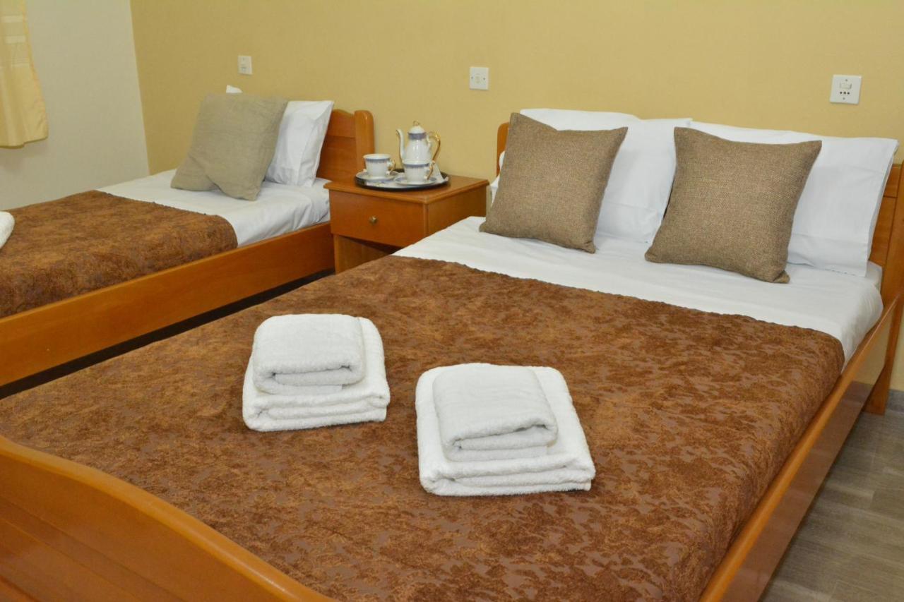Hotel Filoxenia 尼欧波洛伊 外观 照片