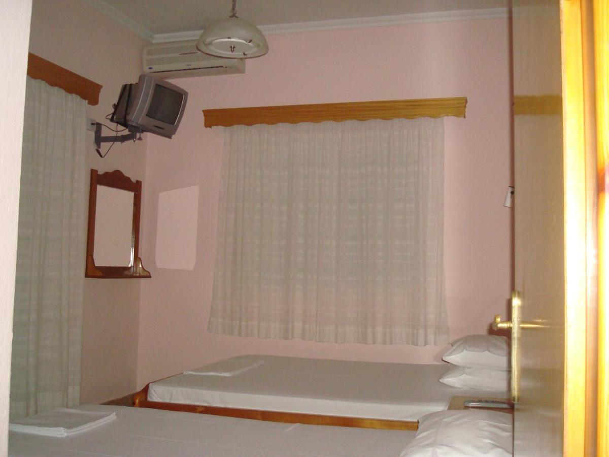 Hotel Filoxenia 尼欧波洛伊 外观 照片