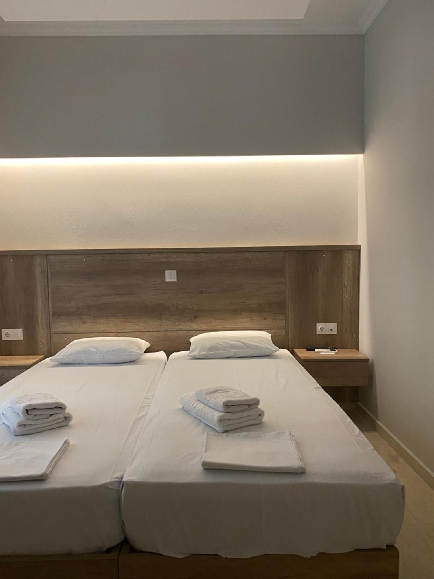 Hotel Filoxenia 尼欧波洛伊 外观 照片