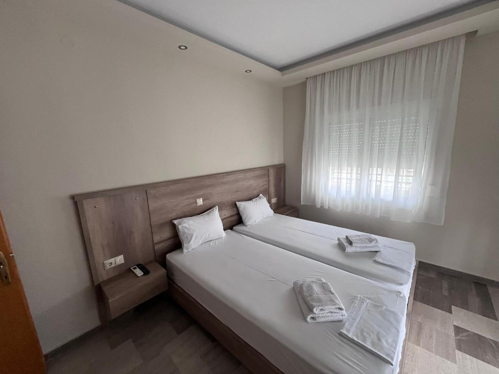 Hotel Filoxenia 尼欧波洛伊 外观 照片