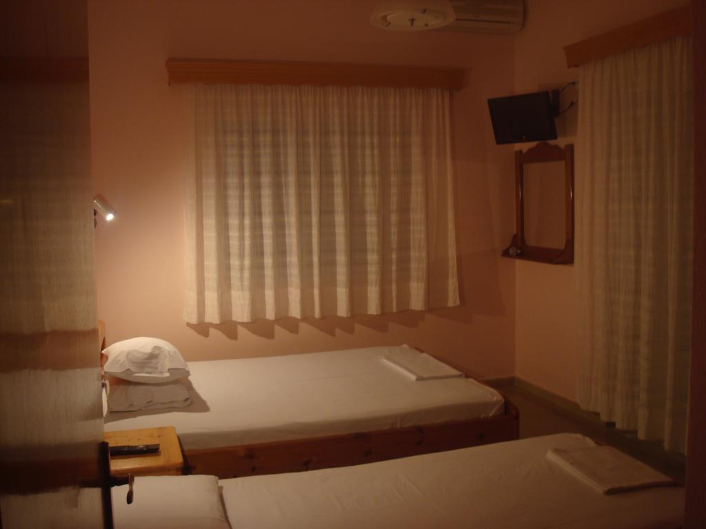 Hotel Filoxenia 尼欧波洛伊 客房 照片
