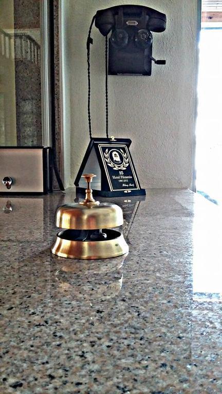 Hotel Filoxenia 尼欧波洛伊 外观 照片