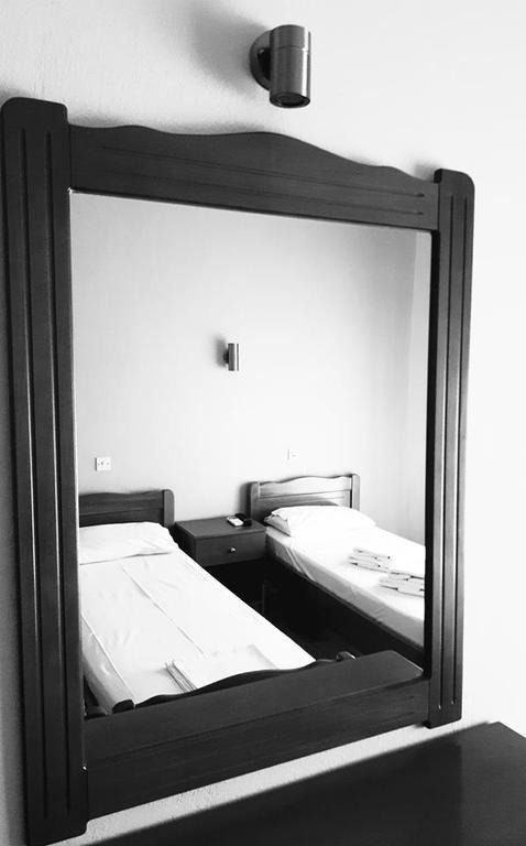 Hotel Filoxenia 尼欧波洛伊 外观 照片
